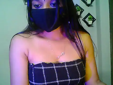 Snapshot of Saxy_Mony002 chatting on July 2026 08:52:02 PM Saxy Mony002 online show from July 2026 08:52:02 PM