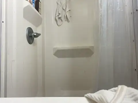 mrbeatit00 online show from April 2026 11:07:02 PM