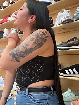 mariana-0306 online show from April 2026 05:28:01 PM