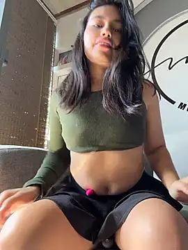 Snapshot of VioletRousee chatting on June 2026 01:53:02 PM VioletRousee online show from June 2026 01:53:02 PM