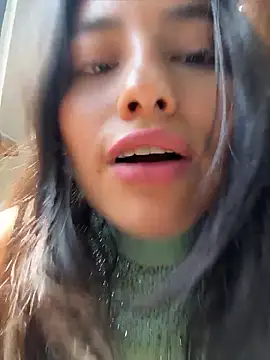 Snapshot of VioletRousee chatting on June 2026 04:09:02 PM VioletRousee online show from June 2026 04:09:02 PM