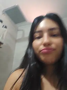 Snapshot of VioletRousee chatting on June 2026 05:48:01 PM VioletRousee online show from June 2026 05:48:01 PM