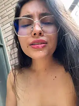 Snapshot of VioletRousee chatting on June 2026 02:32:02 PM VioletRousee online show from June 2026 02:32:02 PM