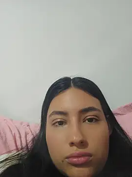 Snapshot of VioletRousee chatting on July 2026 07:27:01 PM VioletRousee online show from July 2026 07:27:01 PM