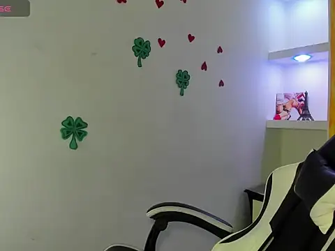 Noah carter16 online show from April 2026 12:08:02 PM