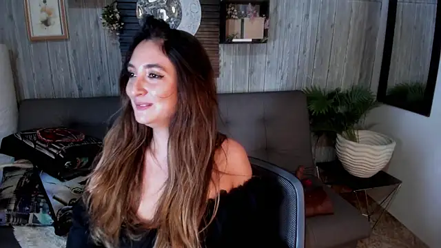 Snapshot of Alucarda666 chatting on June 2026 06:52:02 AM Alucarda666 online show from June 2026 06:52:02 AM