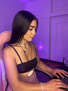 AMBERBUNNY  online show from April 2026 07:58:02 PM