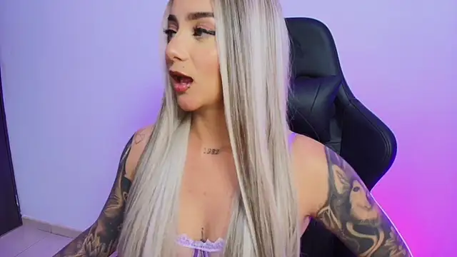 Megan jacksonn  online show from April 2026 11:51:02 PM