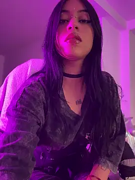 Kattze  online show from April 2026 08:58:02 PM