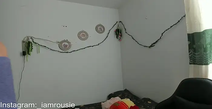 Snapshot of _iamrousie_ chatting on May 2026 02:22:01 PM iamrousie online show from May 2026 02:22:01 PM
