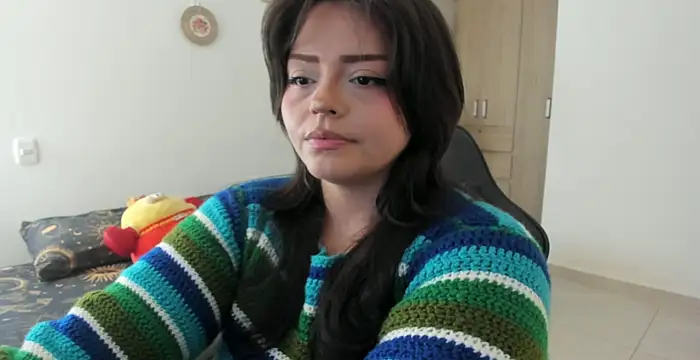 Snapshot of _iamrousie_ chatting on May 2026 02:03:01 PM iamrousie online show from May 2026 02:03:01 PM
