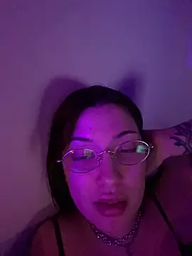 cherryxxox online show from April 2026 04:05:02 AM