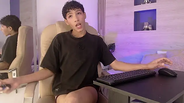Velvet An online show from April 2026 04:15:01 AM