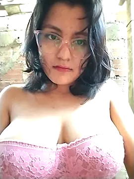 Snapshot of sienna_elara chatting on April 2026 10:58:02 AM sienna elara online show from April 2026 10:58:02 AM