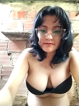 Snapshot of sienna_elara chatting on April 2026 11:08:02 AM sienna elara online show from April 2026 11:08:02 AM