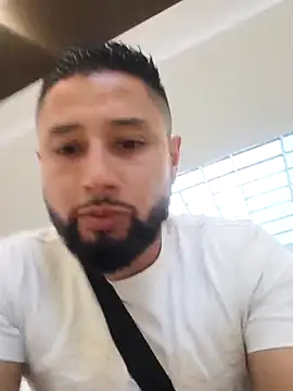Snapshot of DiegoDass chatting on May 2026 10:05:01 PM DiegoDass online show from May 2026 10:05:01 PM