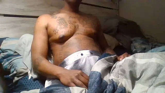 Snapshot of zdaddymm chatting on May 2026 01:29:02 PM zdaddymm online show from May 2026 01:29:02 PM