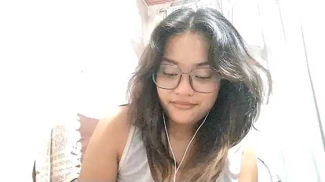 OliviaCarchi online show from April 2026 10:43:01 AM