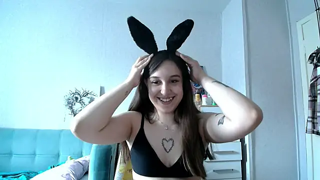Snapshot of RiannaBrown chatting on May 2026 03:12:01 AM RiannaBrown online show from May 2026 03:12:01 AM