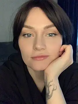 Snapshot of Ann_Hunt chatting on May 2026 07:16:01 AM Ann Hunt online show from May 2026 07:16:01 AM