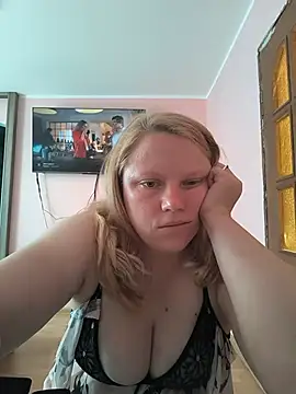 wildaurax online show from May 2026 07:14:02 AM