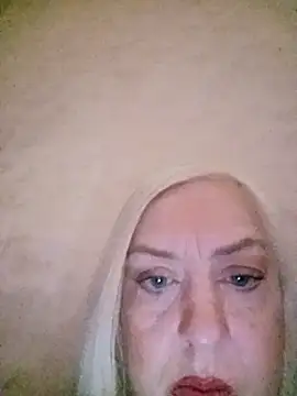 Julia20X online show from April 2026 03:27:01 PM