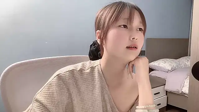 Xiaoqing00 online show from April 2026 02:21:01 PM