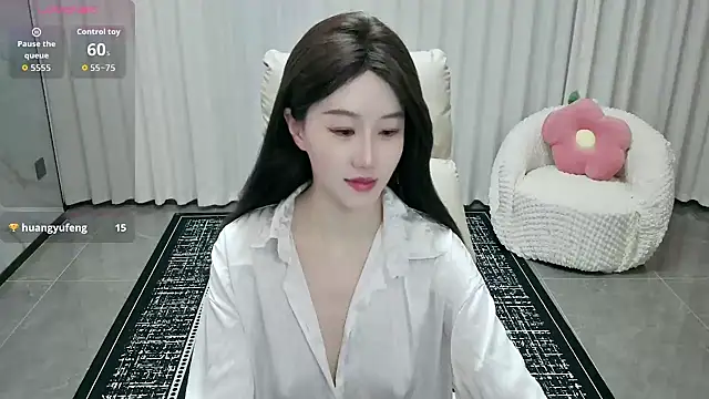 Snapshot of LUNYI-CC chatting on June 2026 02:18:02 PM LUNYI-CC online show from June 2026 02:18:02 PM