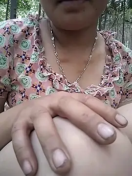 giahan1 online show from April 2026 10:40:01 AM