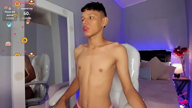 Nathalie moon  online show from April 2026 01:37:01 PM