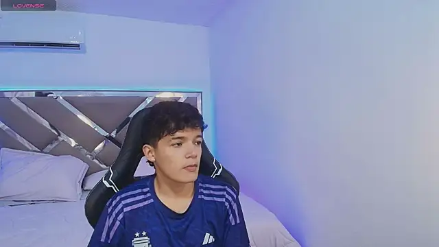 Luca Voss online show from April 2026 12:09:02 PM