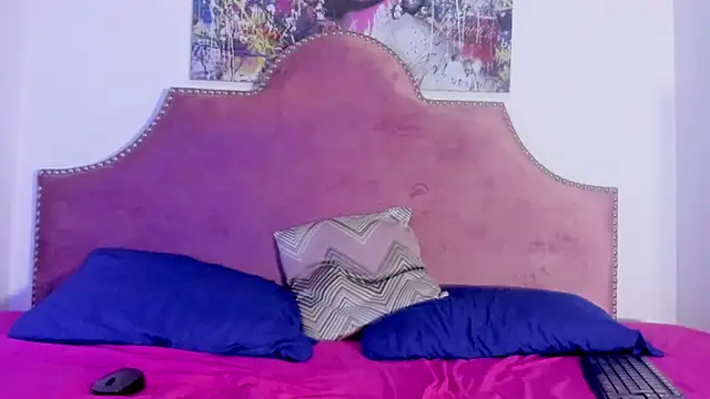 LiamKron online show from April 2026 11:37:01 AM