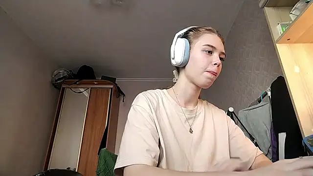 HebrewRiding online show from April 2026 08:09:02 AM