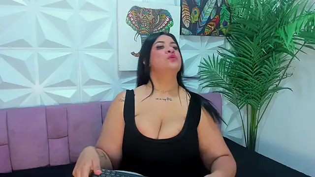 Katty West online show from May 2026 03:41:02 PM
