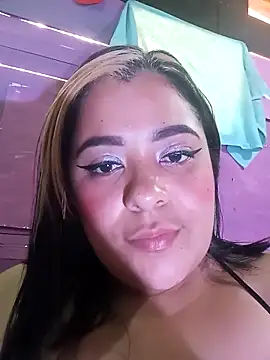 Snapshot of Brenda-maazo chatting on April 2026 04:44:01 PM Brenda-maazo online show from April 2026 04:44:01 PM