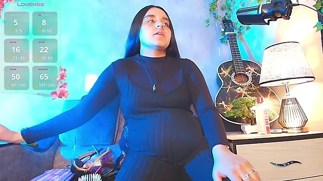 ambar  devon online show from April 2026 08:04:01 PM