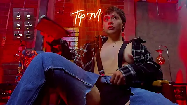 MissaelRossi online show from April 2026 08:01:02 PM