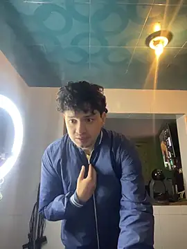 hotlatinocouple   online show from July 2026 06:28:01 AM