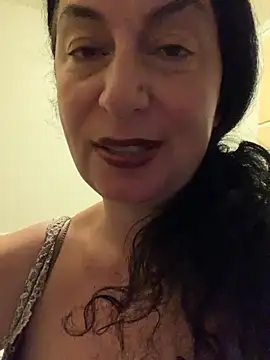 Snapshot of Lizzaa80 chatting on June 2026 06:07:01 PM Lizzaa80 online show from June 2026 06:07:01 PM