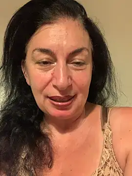 Snapshot of Lizzaa80 chatting on July 2026 04:13:01 PM Lizzaa80 online show from July 2026 04:13:01 PM