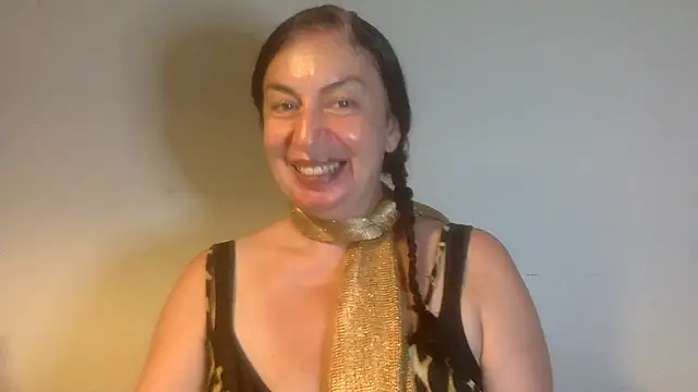 Snapshot of Lizzaa80 chatting on July 2026 04:11:01 PM Lizzaa80 online show from July 2026 04:11:01 PM