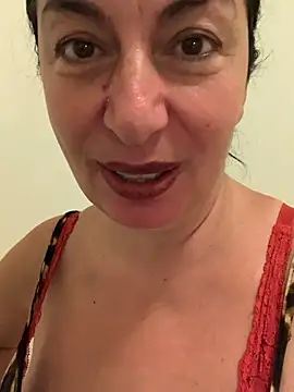 Snapshot of Lizzaa80 chatting on July 2026 08:06:02 AM Lizzaa80 online show from July 2026 08:06:02 AM