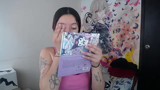 Lucia evans21 online show from April 2026 07:48:01 PM