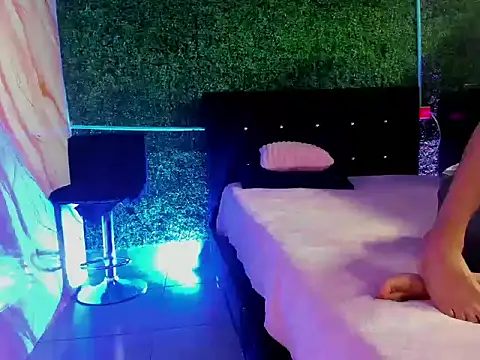 rafael velvet online show from April 2026 01:38:01 PM