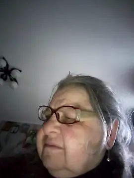 MartaMia68 online show from April 2026 04:33:01 PM