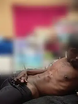 juniorbrown11 online show from April 2026 12:24:01 AM