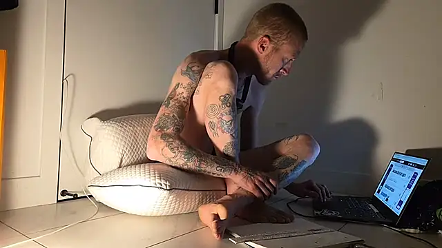 rawanduncut4u online show from April 2026 10:40:02 AM