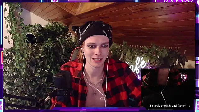 SkinnyAlex1312 online show from April 2026 03:35:02 PM