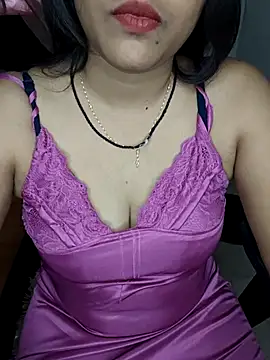 Snapshot of Tamilmoon006 chatting on July 2026 04:37:01 AM Tamilmoon006 online show from July 2026 04:37:01 AM