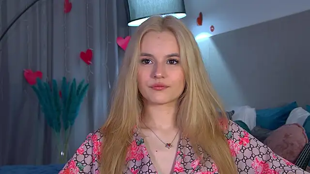 LeaLamour online show from April 2026 06:16:01 AM